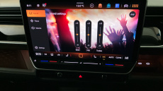 Volkswagen ID. Buzz 210kW Life Pro 86kWh 5dr LWB Auto [7 Seat] Electric Estate